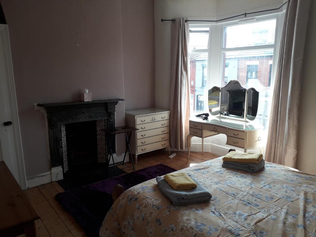 Traditional House Near Liverpool City Centre Extérieur photo