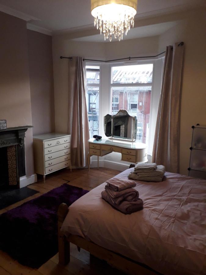 Traditional House Near Liverpool City Centre Extérieur photo